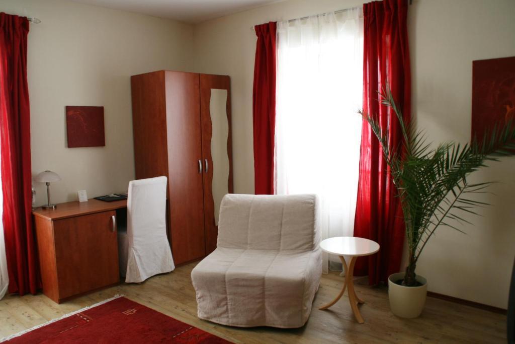 Goesser Bachgasslhof -- Bed And Breakfast -- Apartments Leoben  Bilik gambar